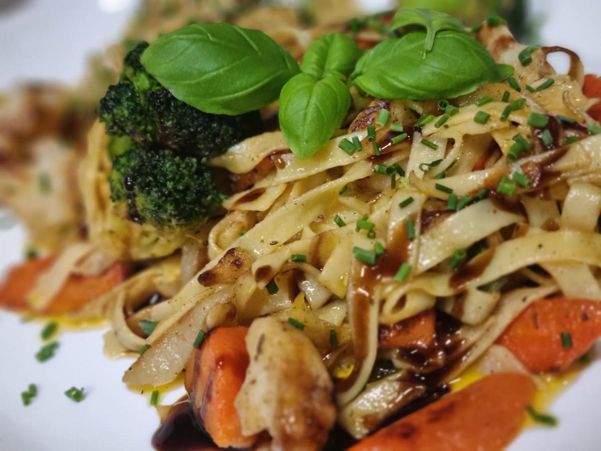 Bauer'S Pension-Restaurant-Catering Grosshabersdorf Εξωτερικό φωτογραφία